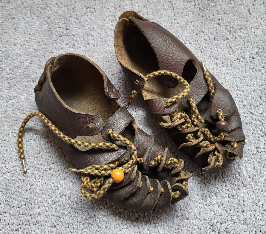 ijzertijdschoenen